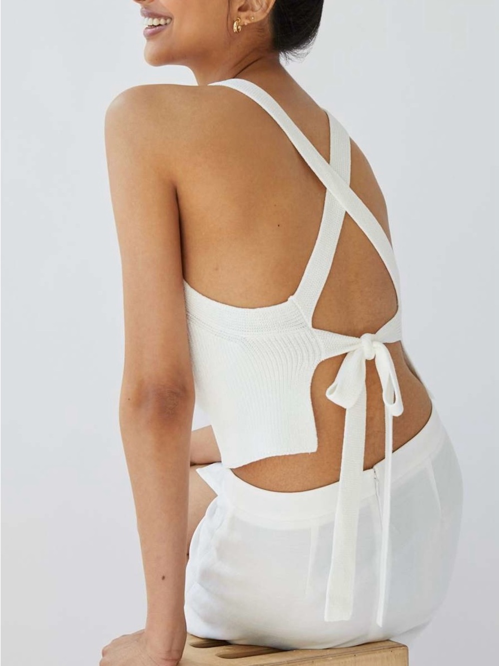 Wilfred| Aritzia| ‘Cayenne’ Ivory Cross-Back Tie Knit Cropped Top Sz S